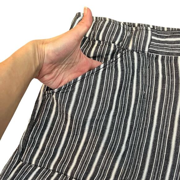 Lane Bryant Linen Blend Striped Shorts Sz 28 Boho Vacation Beach Utility Pocket - Picture 3 of 6